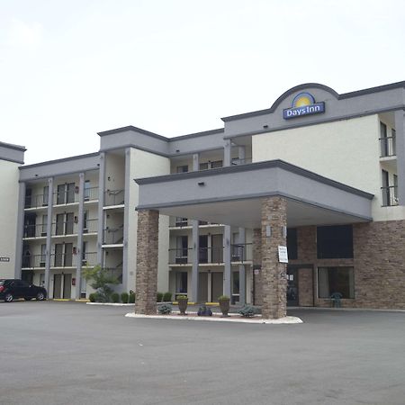 Days Inn By Wyndham Kodak/Sevierville Intrstate Smokeymntns Екстер'єр фото