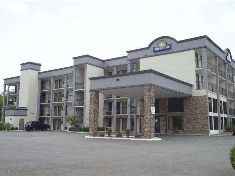 Days Inn By Wyndham Kodak/Sevierville Intrstate Smokeymntns Екстер'єр фото