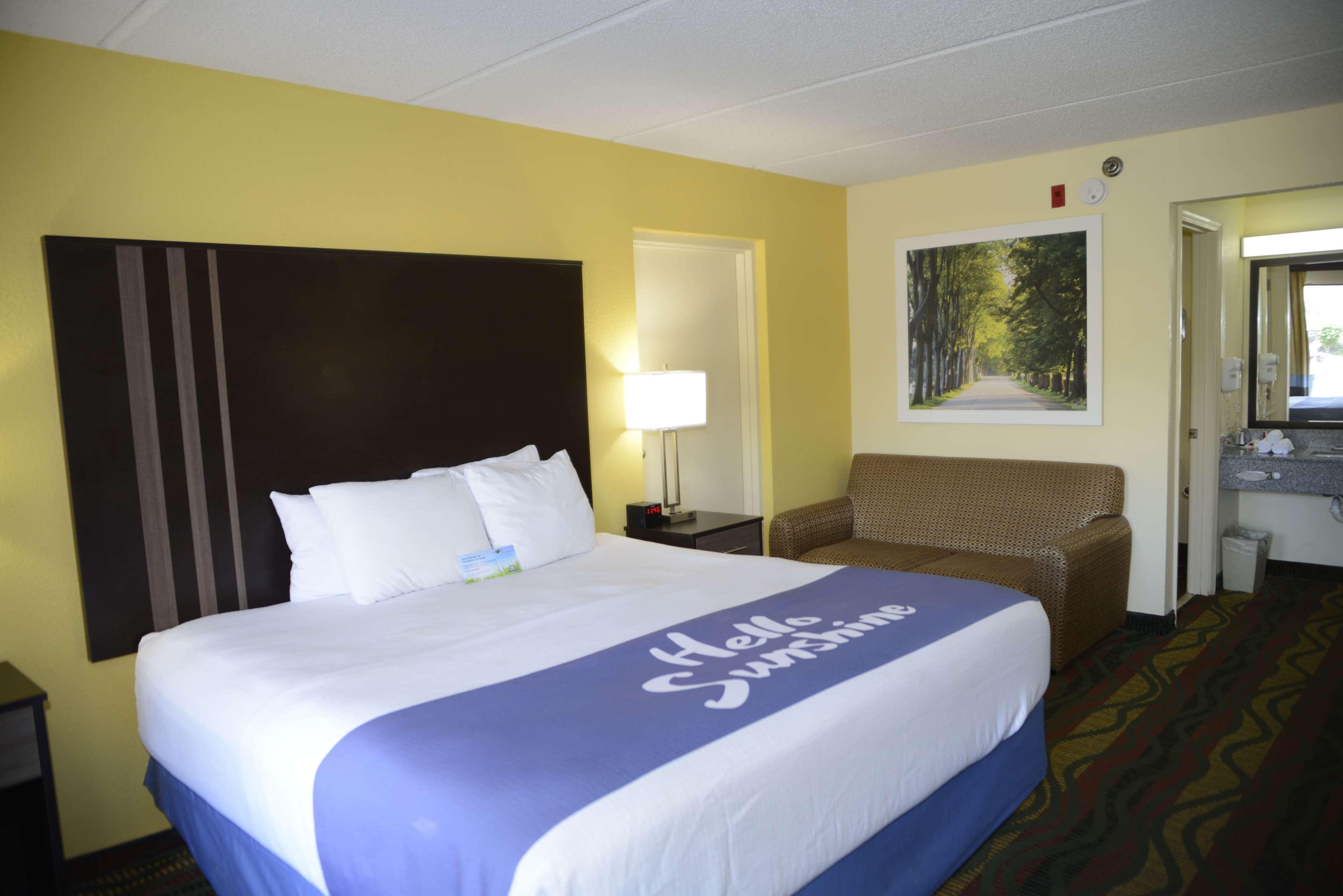 Days Inn By Wyndham Kodak/Sevierville Intrstate Smokeymntns Екстер'єр фото