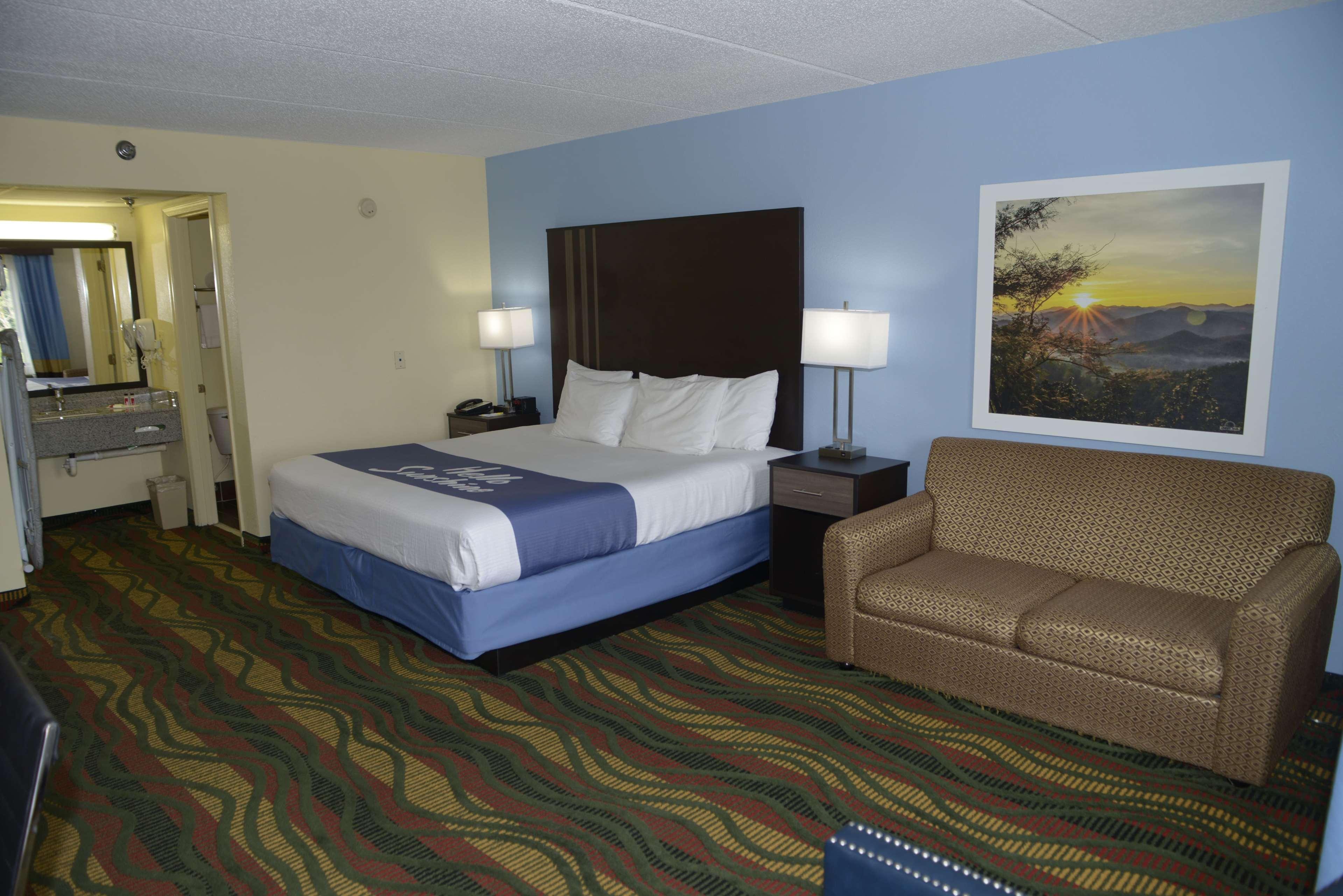Days Inn By Wyndham Kodak/Sevierville Intrstate Smokeymntns Екстер'єр фото